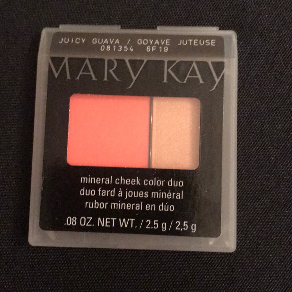 Mary Kay juicy guava blush